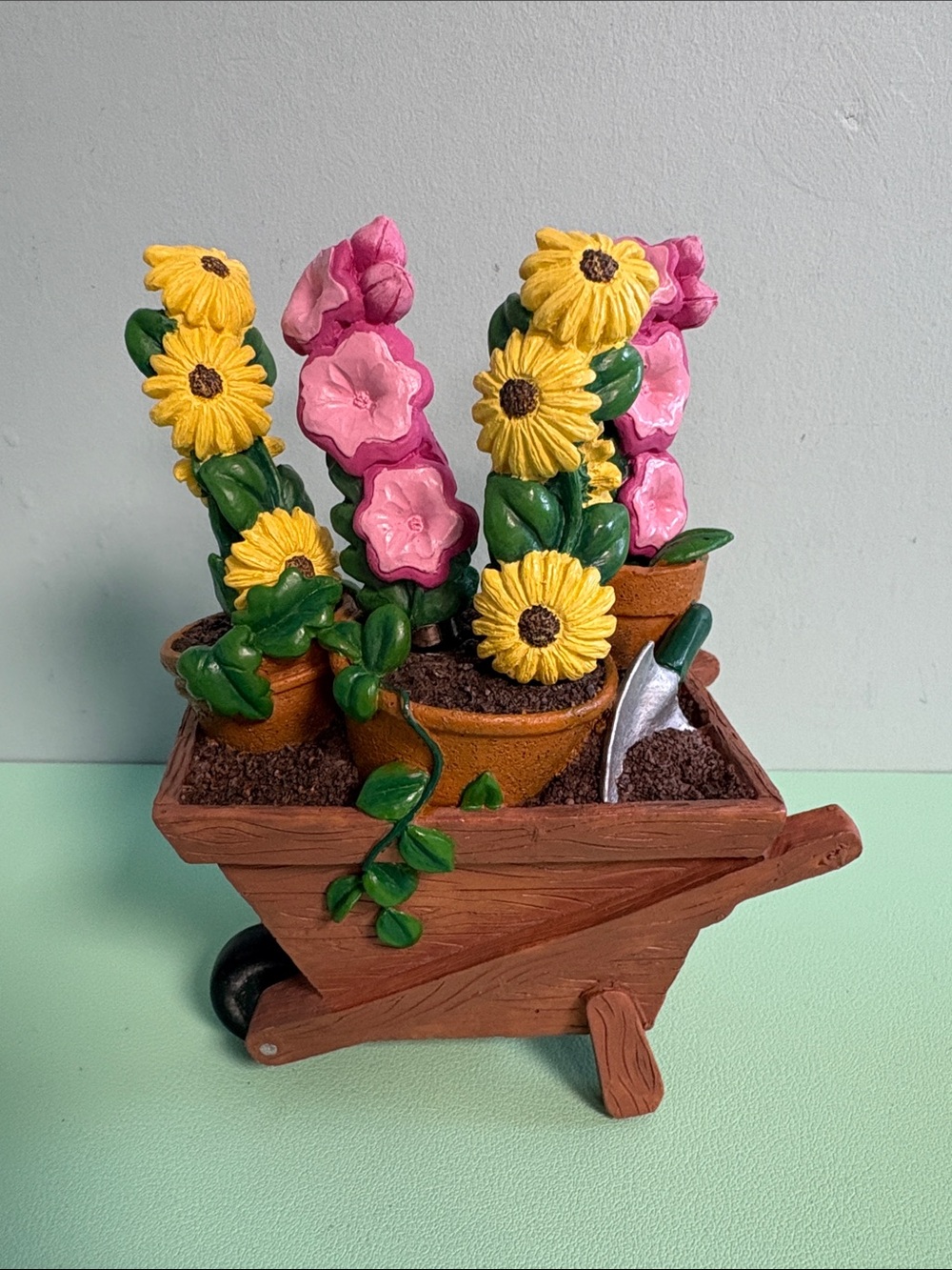Boston Warehouse Wheelbarrow with Flower Handle Spreader, Kitchen Utensils Set